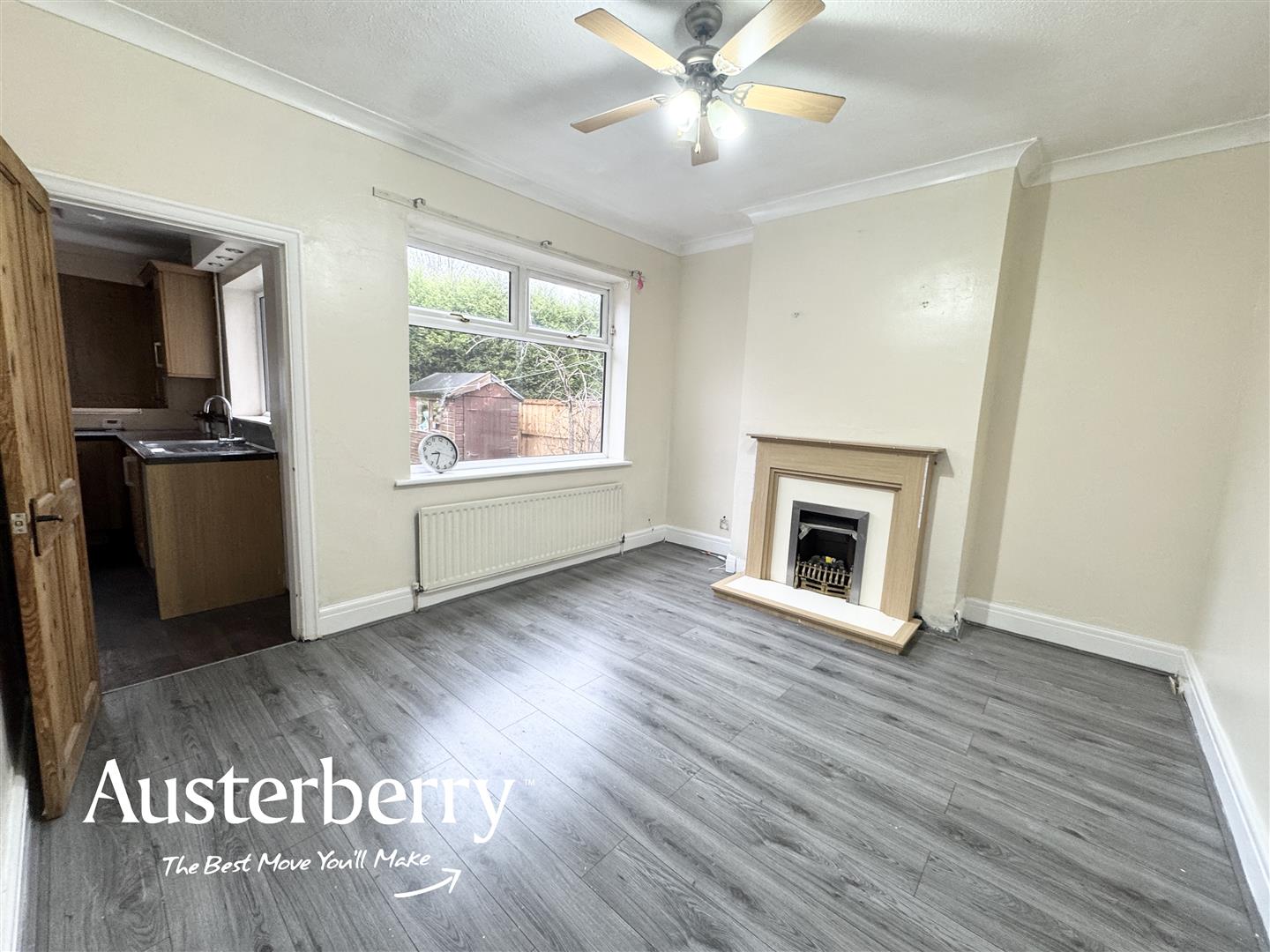 3 bed property in Owen Grove, Stoke-On-Trent